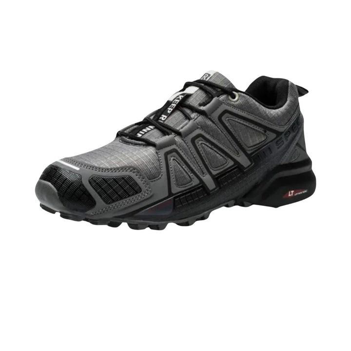 Ergonomische Trekking- und Wanderschuhe für Damen, braun mit rutschfester Sohle und atmungsaktivem Gewebe.