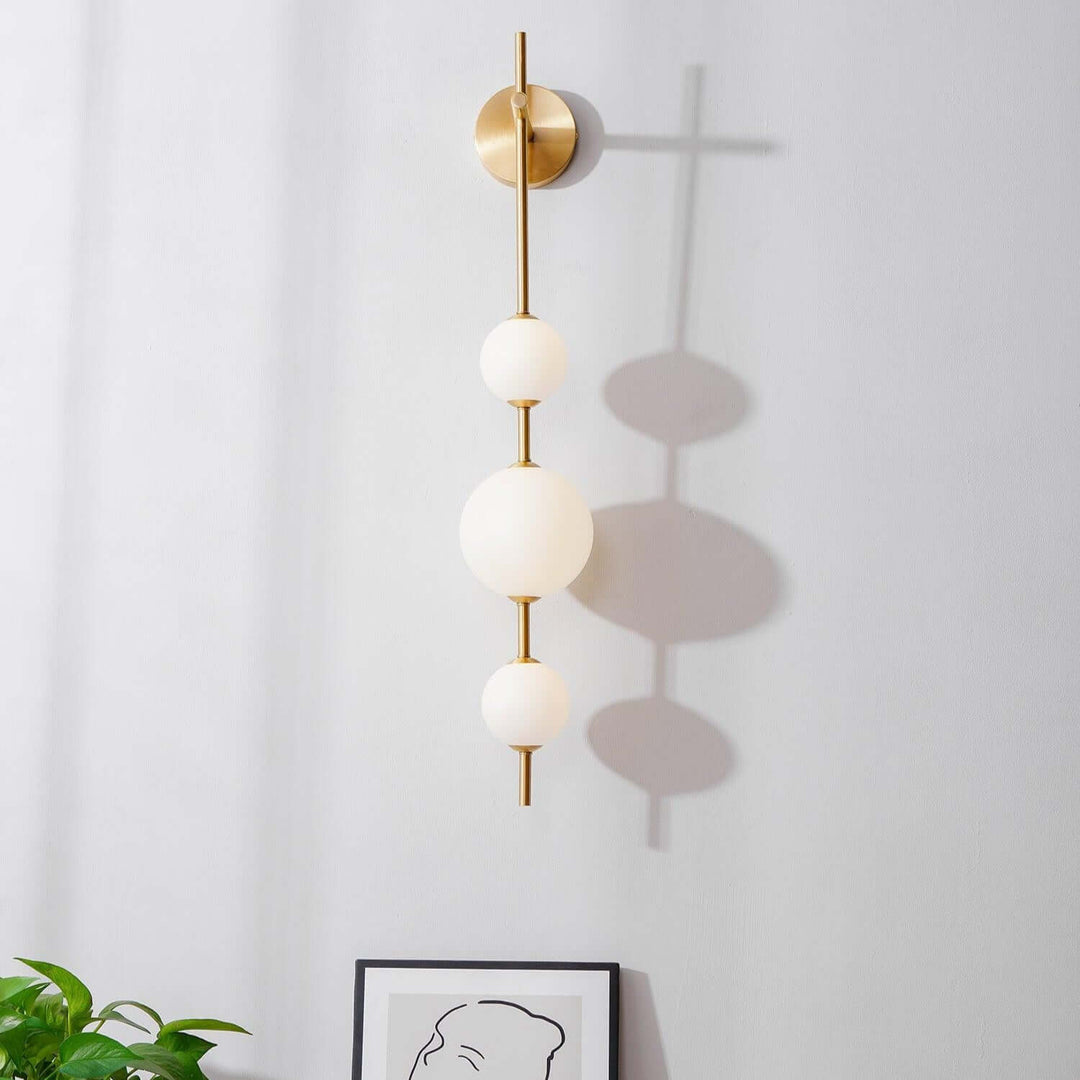 Vertikale Kugel-Wandleuchte Goldoptik