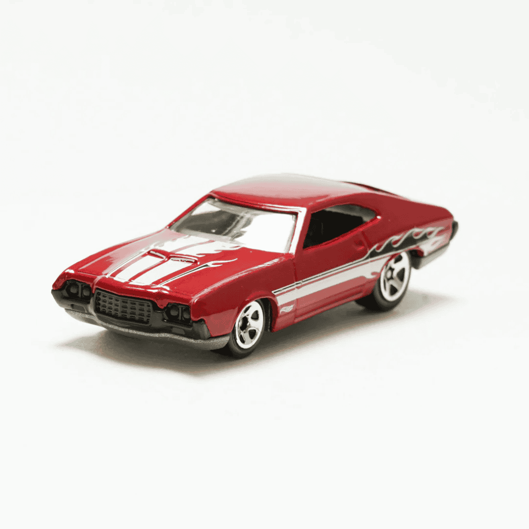 Flexible Spielbahn mit Fahrzeugen, bunt und biegsam, Bau-Set für Kinder zum kreativen Gestalten und Spielen.