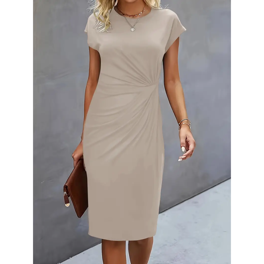 Gerafftes, figurbetontes Damen Bodycon Kleid mit kurzen Ärmeln, elegantes Design, betont Silhouette, ideal für Anlässe.