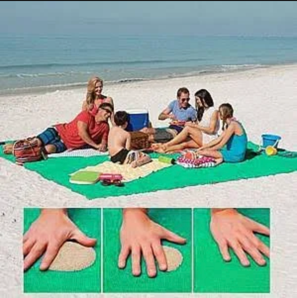 "Grünes sandfreies Strandtuch 200x200: XXL, komfortabel, lässt Sand durch, perfekt für Strand und Outdoor-Aktivitäten."