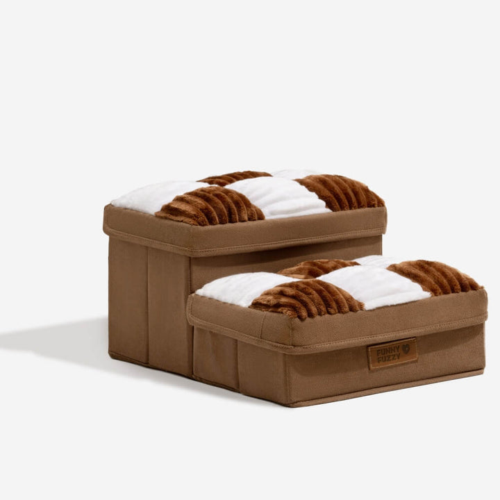 "Handgefertigte, graue Hundetreppe mit Stauraum, schützt Gelenke, rutschfest, ideal für ältere Hunde und Wohnungsdekor."