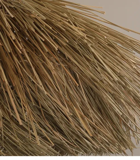 "Handgefertigte Rattan-Pendelleuchte im Vintage-Stil, mit schwarzem Eisen-Baldachin, für Wohnzimmer oder Esstisch."