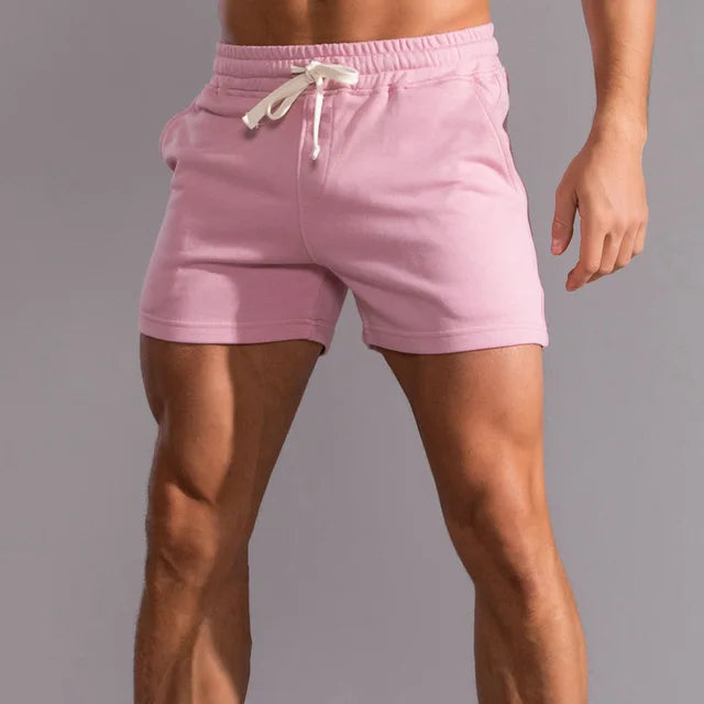 "Herren Baumwoll Shorts mit Seitentaschen, beige, ideal für Sommermode, atmungsaktiv und elegant, klassische Passform."