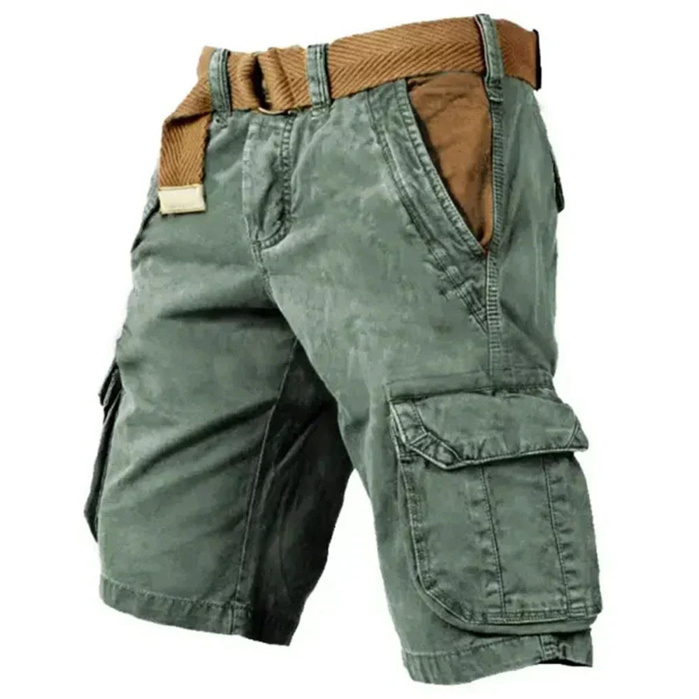 Herren Cargo Shorts im Vintage-Stil aus 100% Baumwolle mit praktischen Cargotaschen, ideal für warme Sommertage.