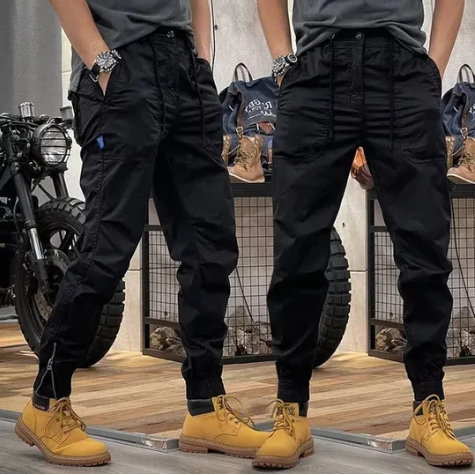 "Herren Slim-Fit Cargohose, dunkelblau, mit praktischen Taschen, ideal für Alltag und Ausflüge, stilvoll und funktional"