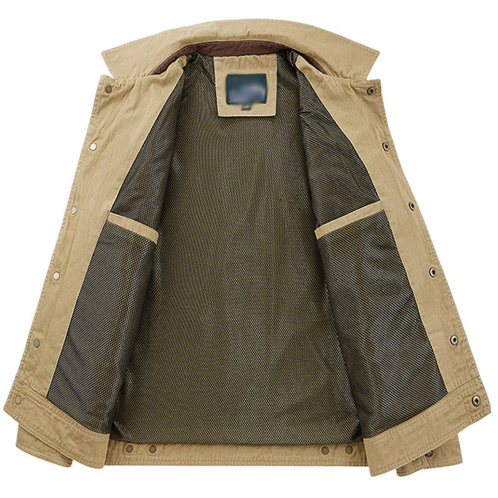 "Herren Vintage-Cargo-Jacke in Khaki mit großen Taschen und tailliertem Schnitt; perfekt für legere Anlässe."