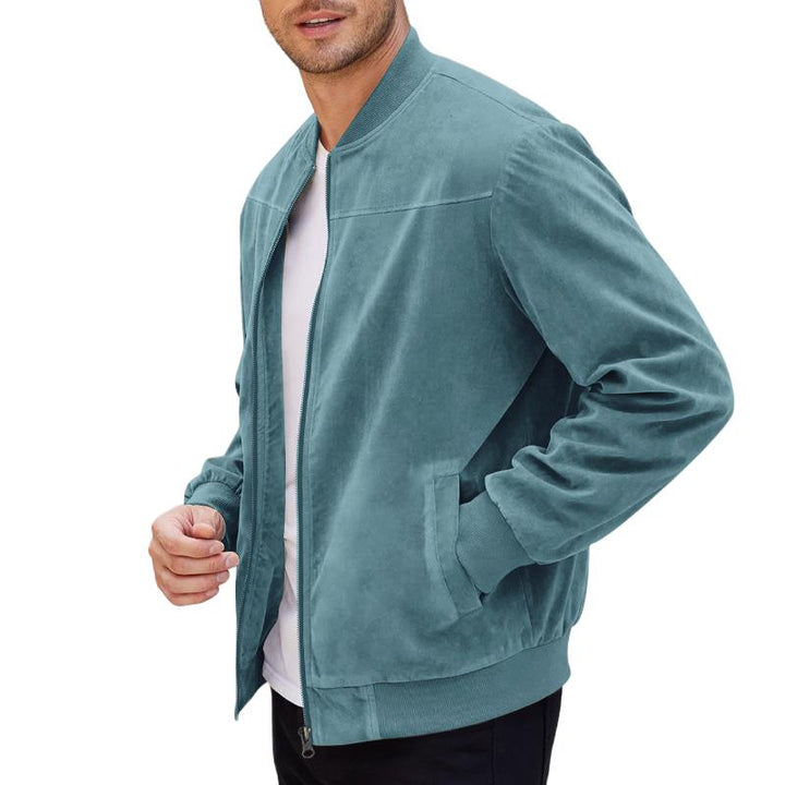 "Herren Vintage Wildlederjacke mit Stehkragen, braun, luxuriöse Textur, zeitloser Stil, elegant und gemütlich, vielseitig."