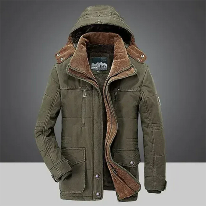 "Herren Winterjacke mit Kapuze, klassisches Design, hochwertige Isolation, schützt vor Wind und Regen, ideal bei Kälte."
