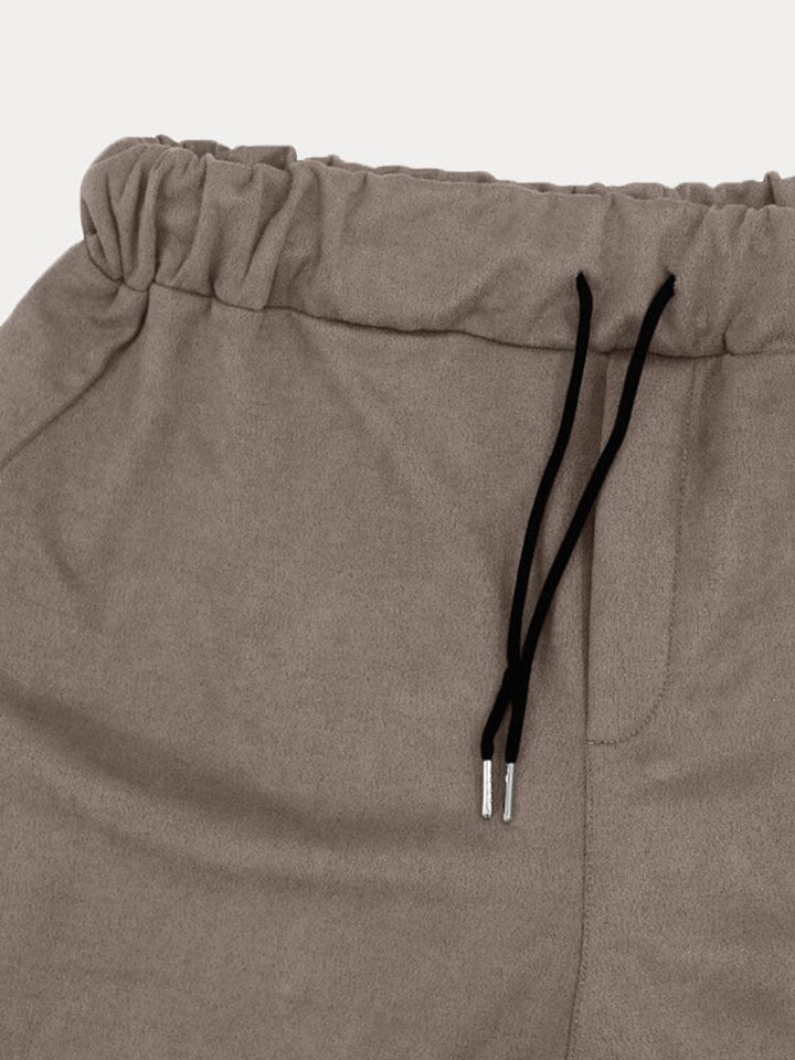 "Herren Zweiteiler: Elegantes Set mit beiger Jacke und Hose, sportlich-modern für vielseitigen Komfort und Stil."