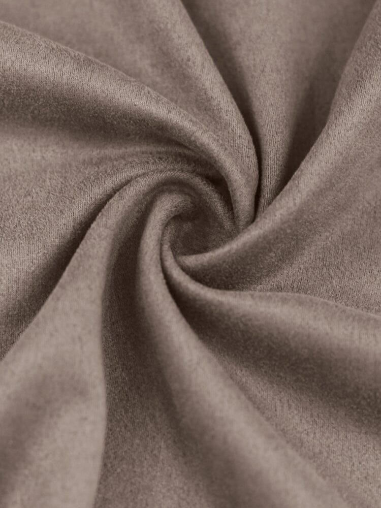 "Herren Zweiteiler: Elegantes Set mit beiger Jacke und Hose, sportlich-modern für vielseitigen Komfort und Stil."