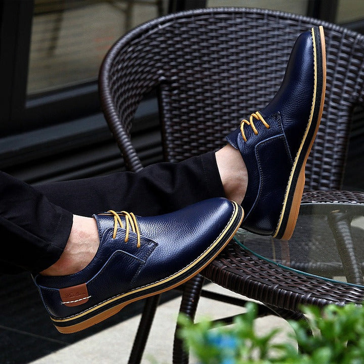 Herrenleder-Oxfordschuhe in Blau, hochwertiges Leder, klassische Eleganz, robust mit Gummisohle, ideal für alle Anlässe.
