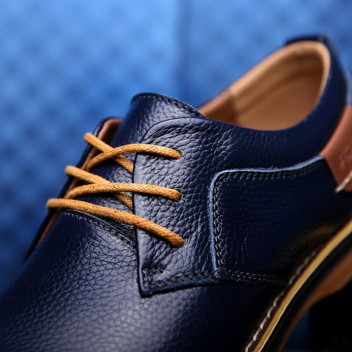 Herrenleder-Oxfordschuhe in Blau, hochwertiges Leder, klassische Eleganz, robust mit Gummisohle, ideal für alle Anlässe.