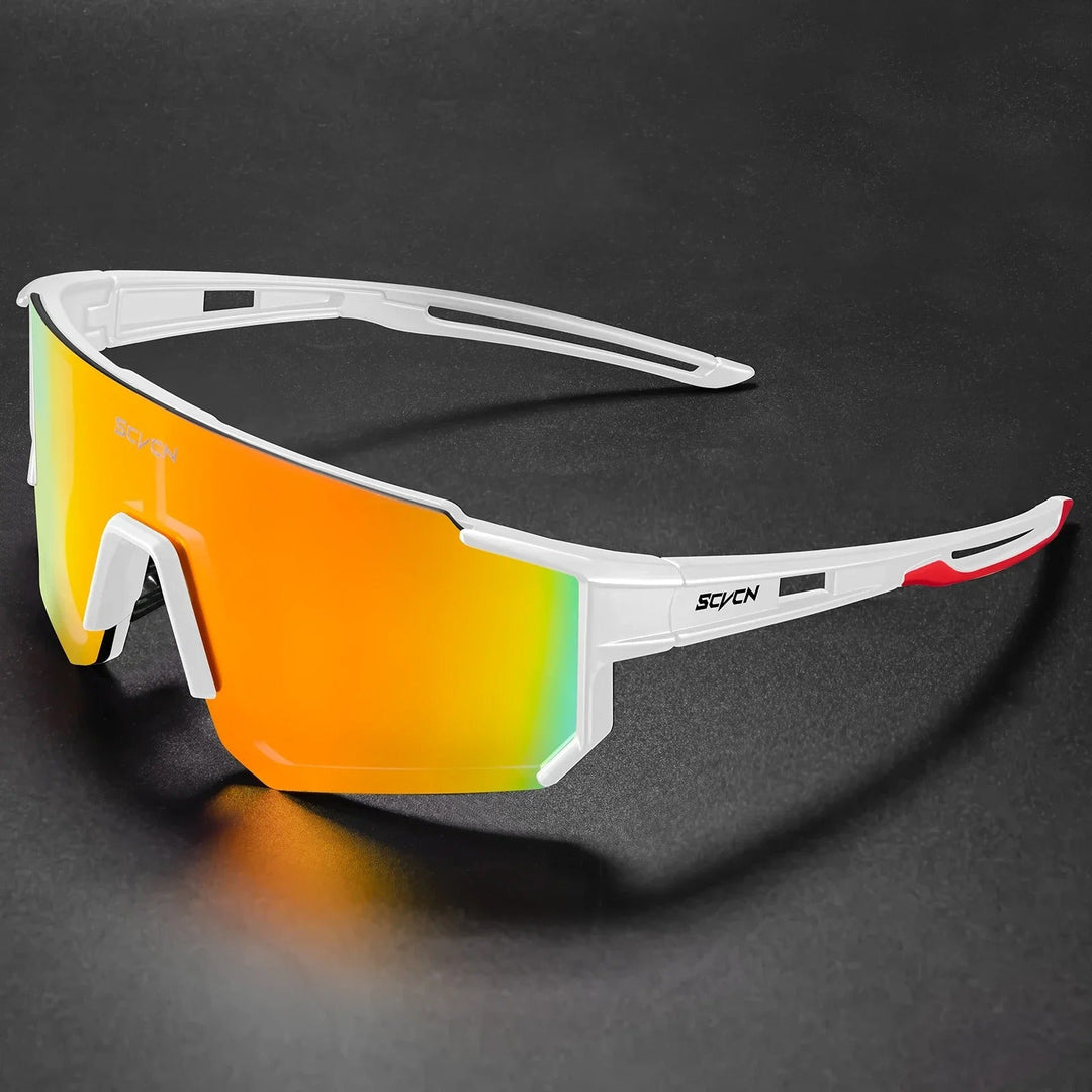 Hochleistungs-Sportsonnenbrille mit UV400 Schutz in frontaler Ansicht, ideal für Outdoor-Aktivitäten.
