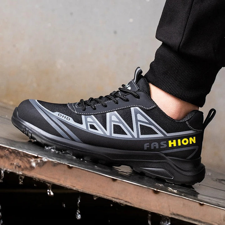 Hochwertige Herrensicherheitsschuhe mit breiter Stahlkappe, rutschfester Sohle und robuster Lederausführung.