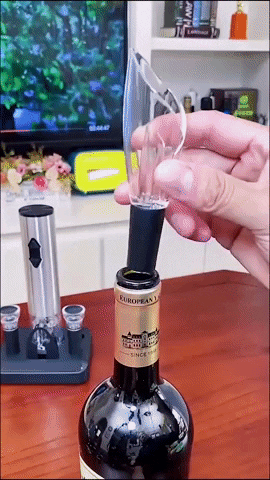 Automatic electric corkscrew & wine opener. Cordless rechargeable design in stainless steel, a perfect bar accessory.