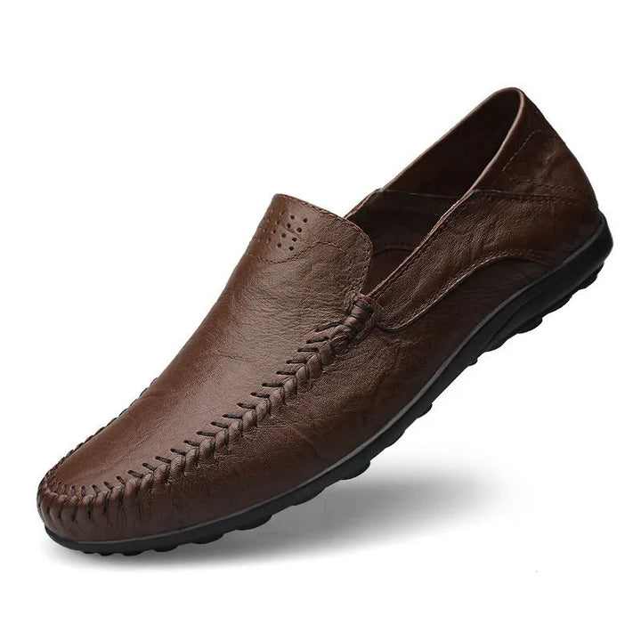 "Klassische Herren Loafer aus luxuriösem italienischem Leder, braun, mit bequemer Innensohle und rutschfester Außensohle."
