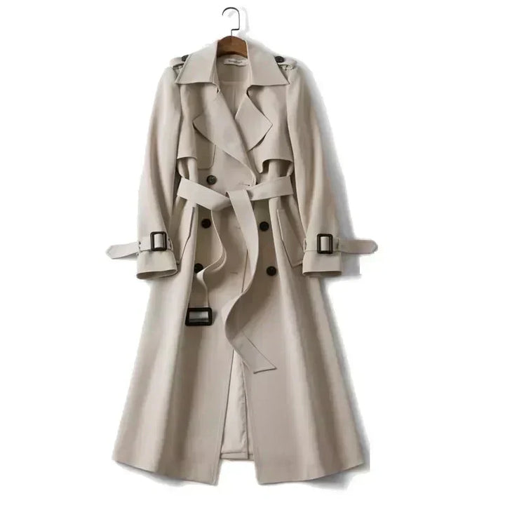 Klassischer Damen Trenchcoat in Beige, wasserdicht, zeitloses Design, ideal für wechselnde Witterungen und elegante Anlässe.