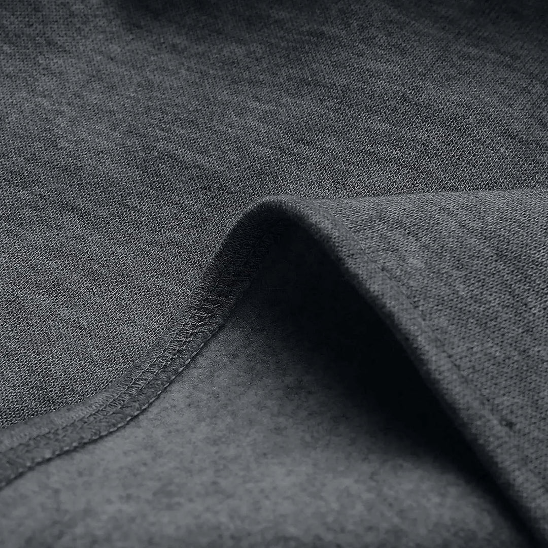 Klassischer Herrenblazer, zeitloses Design, dunkles Grau, elegante Passform, ideal für formelle und informelle Anlässe.