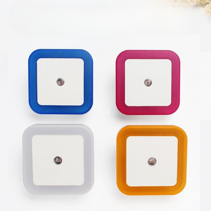 "Kompaktes Smart Sensor Nachtlicht mit stilvollem Design und intelligenter Sensorik für effiziente Raumausleuchtung."