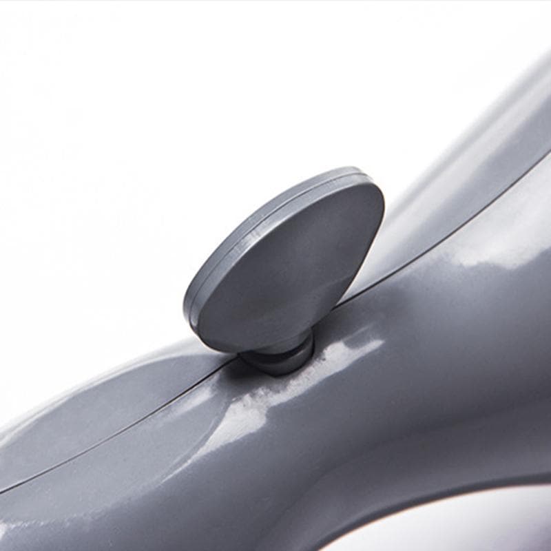 "Kraftvolle BBQ-Reinigungsbürste, geeignet für alle Grillroste, ergonomisch und chemiefrei, für streifenfreie Sauberkeit."