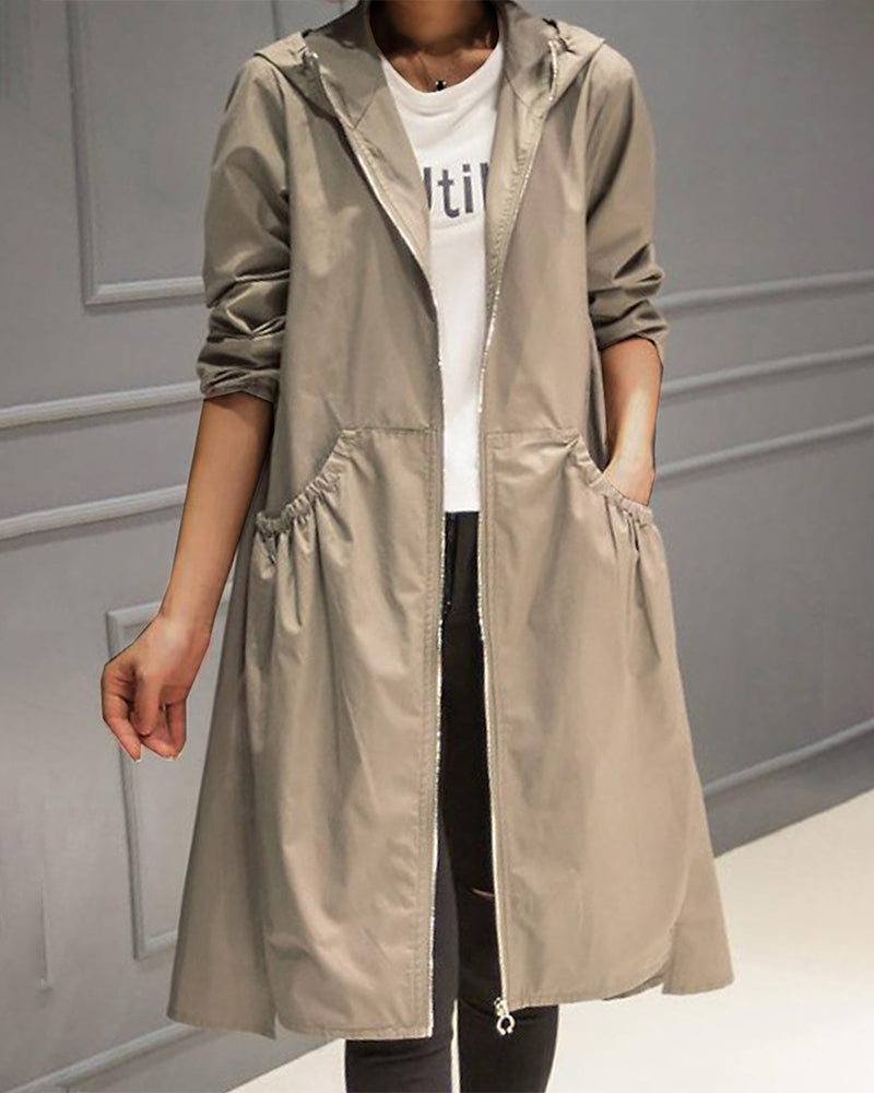 Langer, wasserfester Damen-Trenchcoat mit Kapuze, unifarben, ideal für Herbst/Winter, elegant und funktional.