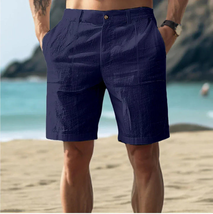 Lässige Herren Leinen Shorts in beige, leichte Atmungsaktivität, ideal für Sommertage und Freizeitaktivitäten.