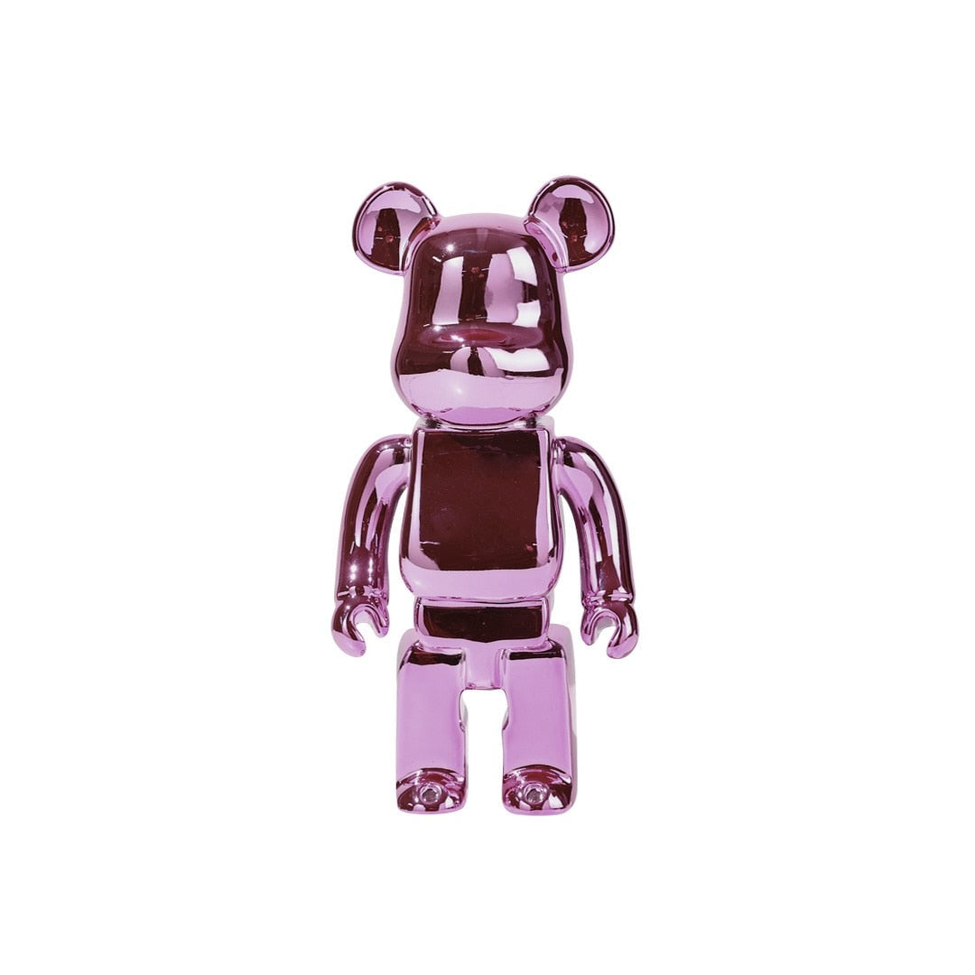 "Lebendige Bearbricks Skulptur mit buntem Design, ideal als stylische Tischdekoration und Sammlerfigur, aus Harz gefertigt."