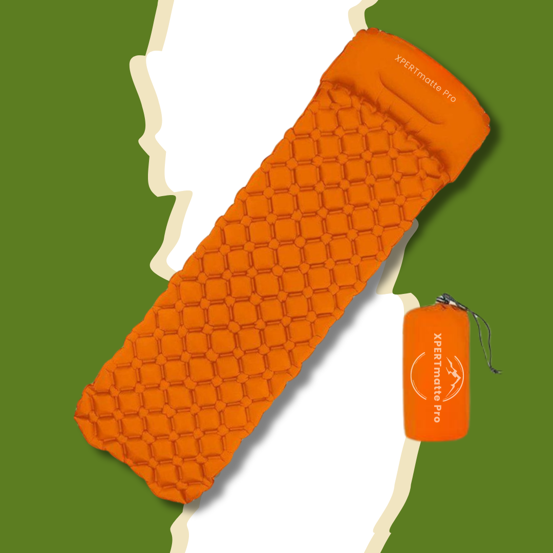 "Leichte aufblasbare Isomatte aus grünem nylon TPU, kompakt gefaltet, ideal fürs Camping und Wandern, XPERTmatte Pro."