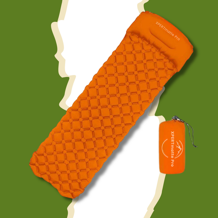 "Leichte aufblasbare Isomatte aus grünem nylon TPU, kompakt gefaltet, ideal fürs Camping und Wandern, XPERTmatte Pro."