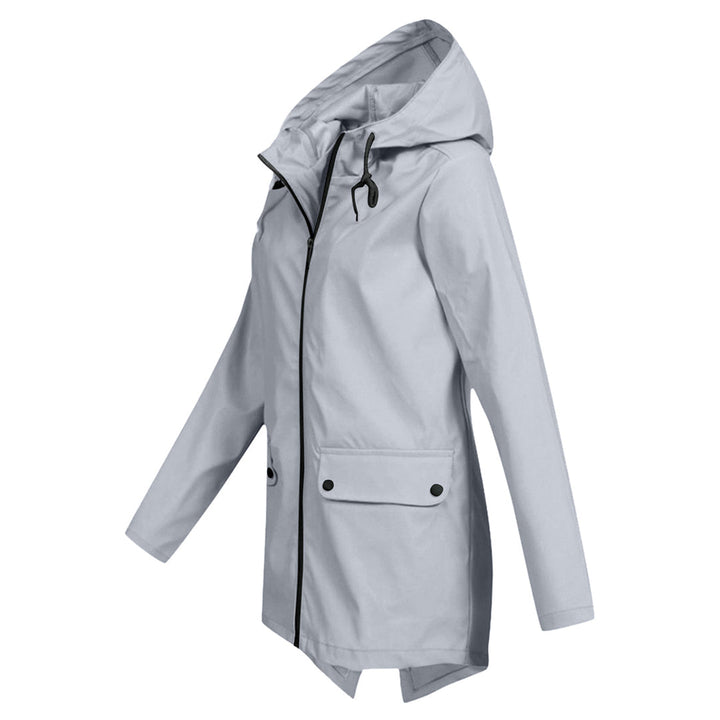 Leichte Damen Regenjacke in Apricot, wasserfest, stilvoll, hält trocken bei Regenwetter, eleganter Schnitt ideal für Alltag.
