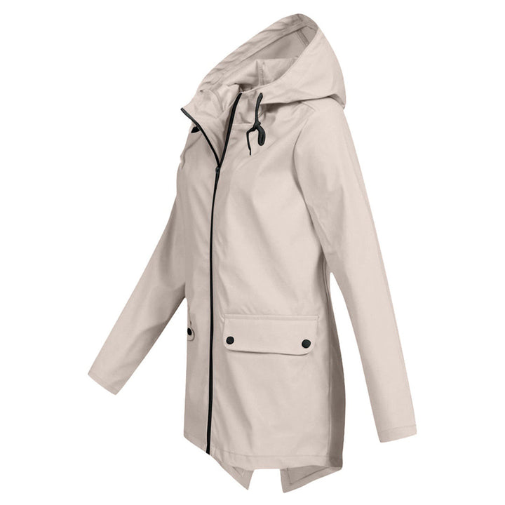 Leichte Damen Regenjacke in Apricot, wasserfest, stilvoll, hält trocken bei Regenwetter, eleganter Schnitt ideal für Alltag.