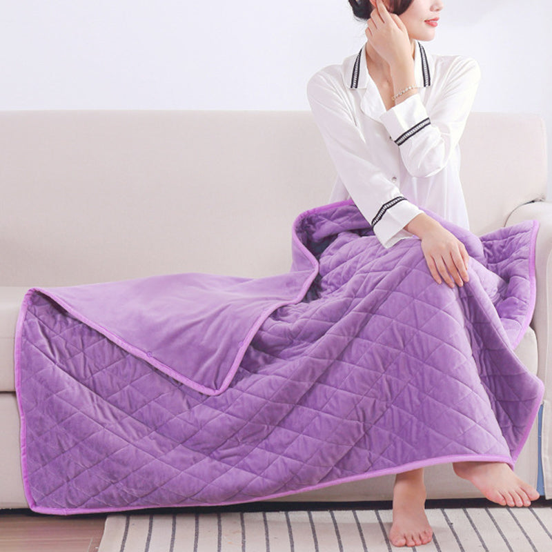 "Leichte graue USB-Heizdecke, tragbar und maschinenwaschbar, mit 3 Heizstufen für Komfort und Mobilität im Winter."