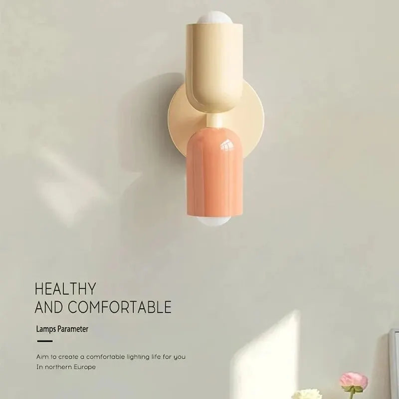 Leistungsstarker TwinGlow LED Doppelscheinwerfer mit robustem Eisenkörper, ideal für weite Außenbereiche.