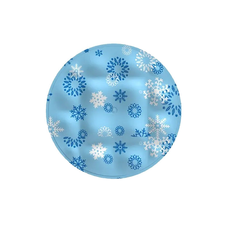 Machine washable cooling pet mat for dogs and cats, made from comfortable spandex fabric.