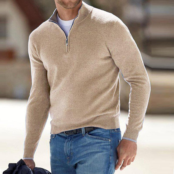 "Locker geschnittener Zip-Pullover für Herren mit Reißverschluss, in Beige, ideal für Komfort und stilvollen Look."