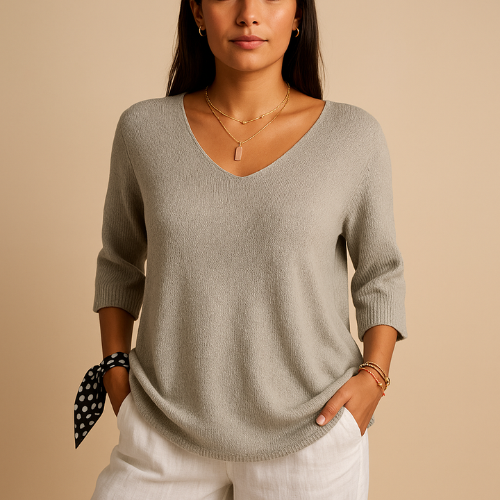 Elegant women's loose fit tunic blouse, comfortable for daily wear. Relaxed design, suitable for plus size women.