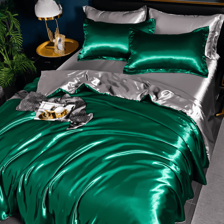 Indulge in ultimate comfort with this soft polyester duvet cover & pillowcases, part of a luxury bedding set.
