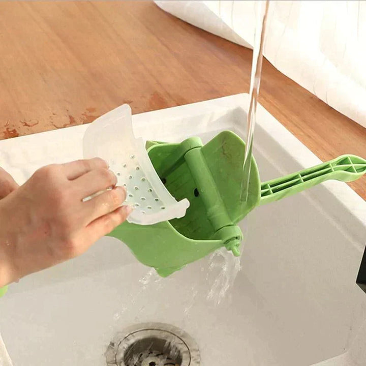 Manuelle Edelstahl-Fruchtsaftpresse mit ergonomischem Griff, kompakt und stilvoll, für hohe Saftausbeute auf Arbeitsflächen.