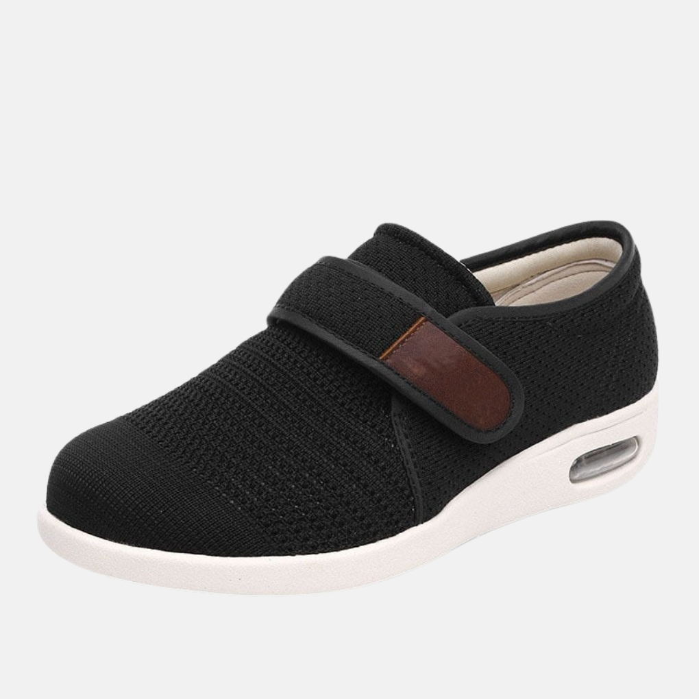 Lightweight men's orthopedic comfort shoes, ideal for walking, with adjustable hook-and-loop closure and foot support.