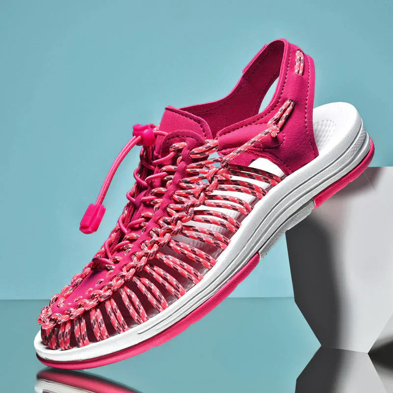 Breathable closed-toe men's sandals with adjustable quick-lace system for active outdoor wear.
