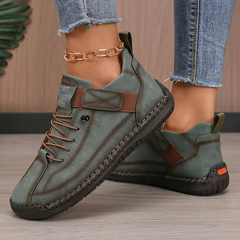 Men's fashion casual wide toe sneakers, non-slip sole for versatile everyday style, comfort & walking.