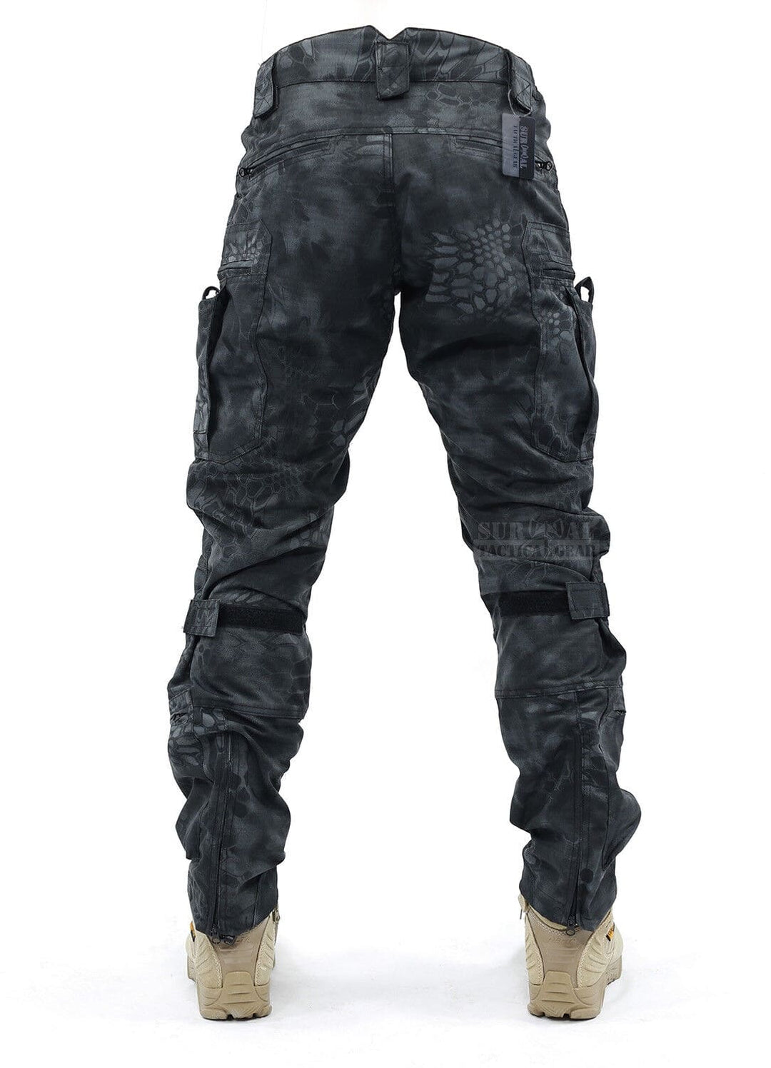 Versatile men's outdoor pants: tactical look, cargo utility, and integrated knee pads for safety.