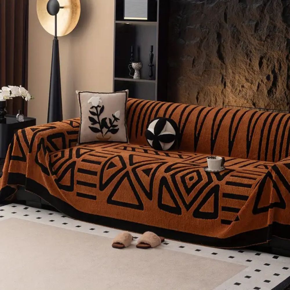New4 jacquard sofa cover featuring a modern maze pattern, ideal for furniture protection