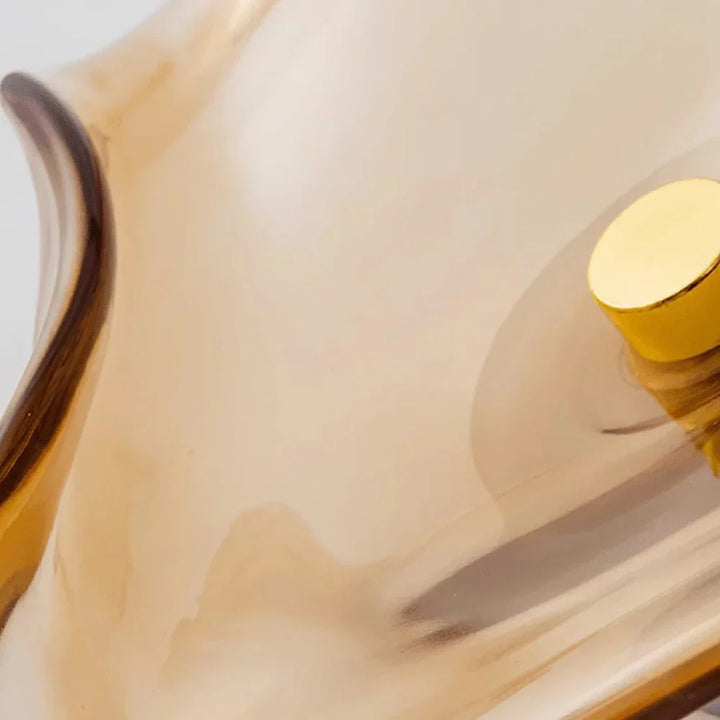 "Moderne LED Glas Wandleuchte mit transparentem Schirm, energiesparend, ideal für stilvolle Wohn- oder Büroräume."