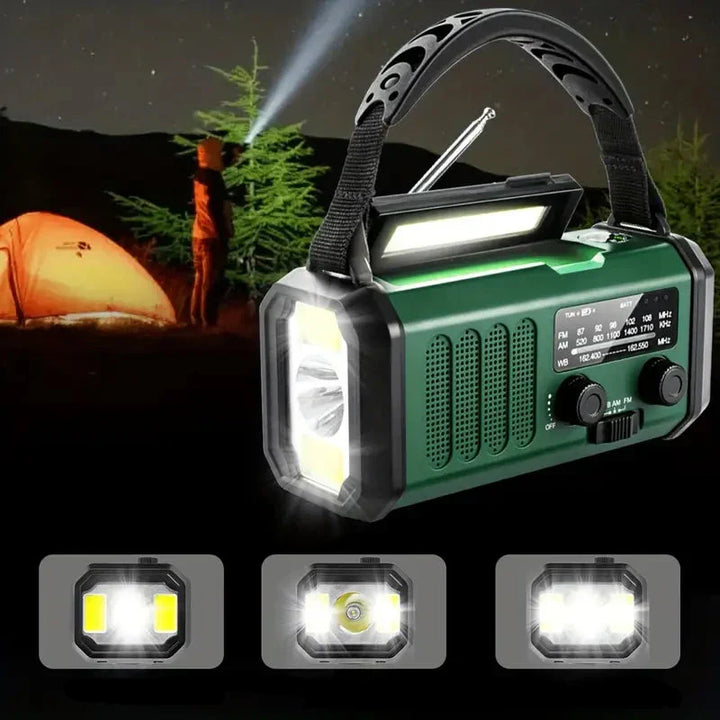 Multifunktionales Solar-Notfallradio mit Powerbank und LED-Taschenlampe für Camping und Outdoor, robust und kompakt.