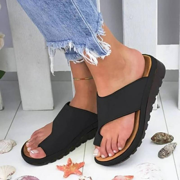 "Orthopädische Damen Sandalen in Gelb, bequem mit Hallux Valgus Funktion, stilvoll und modisch für optimalen Komfort."