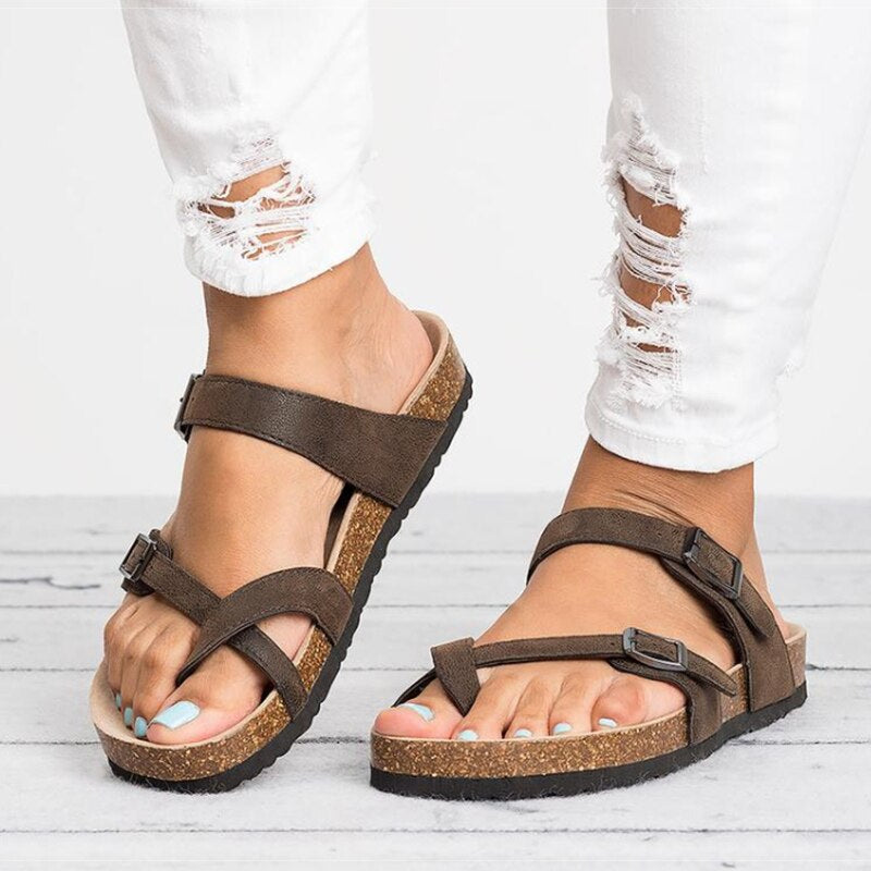 "Orthopädische Damen-Sandalen, verstellbare Riemen, gepolsterte Innensohle, Braun und Schwarz, ideal für Komfort"