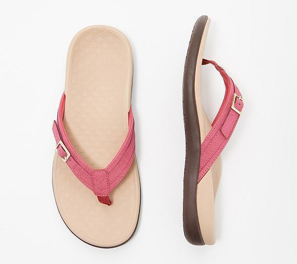 "Orthopädische Flip-Flops für Damen, weiß mit ergonomischem Design, atmungsaktivem Riemen und rutschfester Sohle."