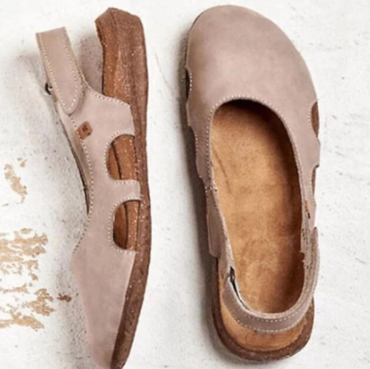 Orthopädische Sandalen für Damen, verstellbare Schnallen, leichte PU-Sohle, schwarz, ideal für Komfort und Stil.